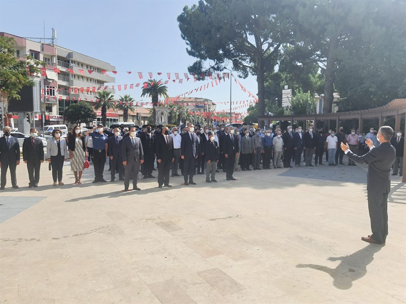 Atatürk Anıtı Tören 4